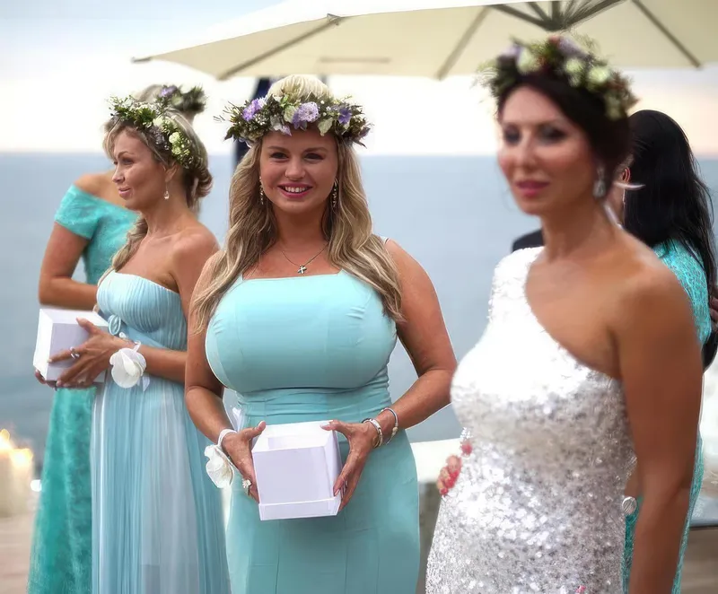 Thumbnail The Wedding Highlight - A Peek Into 2busty2hide