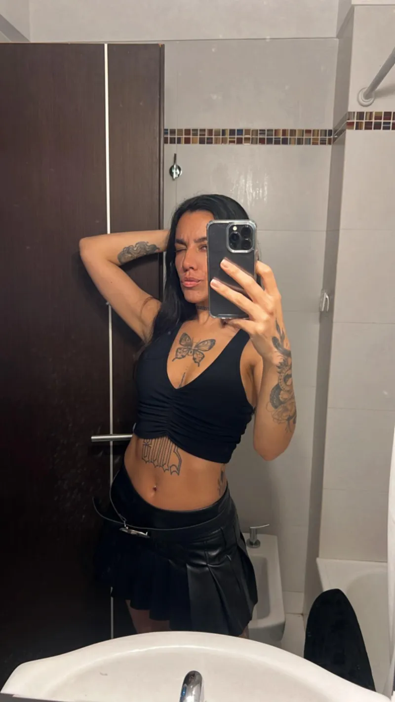 Thumbnail Less-Dig-6551's Love Affair with Crop Tops