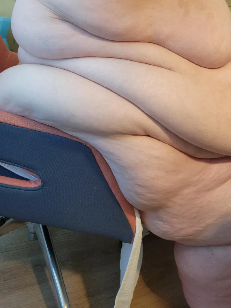 Thumbnail Embrace Your Curves: All About ssbbw by deuceott
