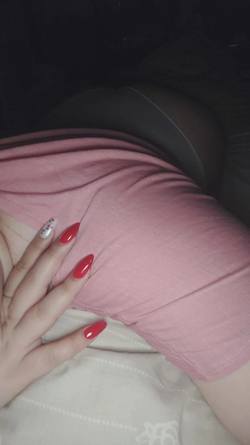 Thumbnail AvaNixOF Shows Off Cherry Nails: A NailFetish Must-See