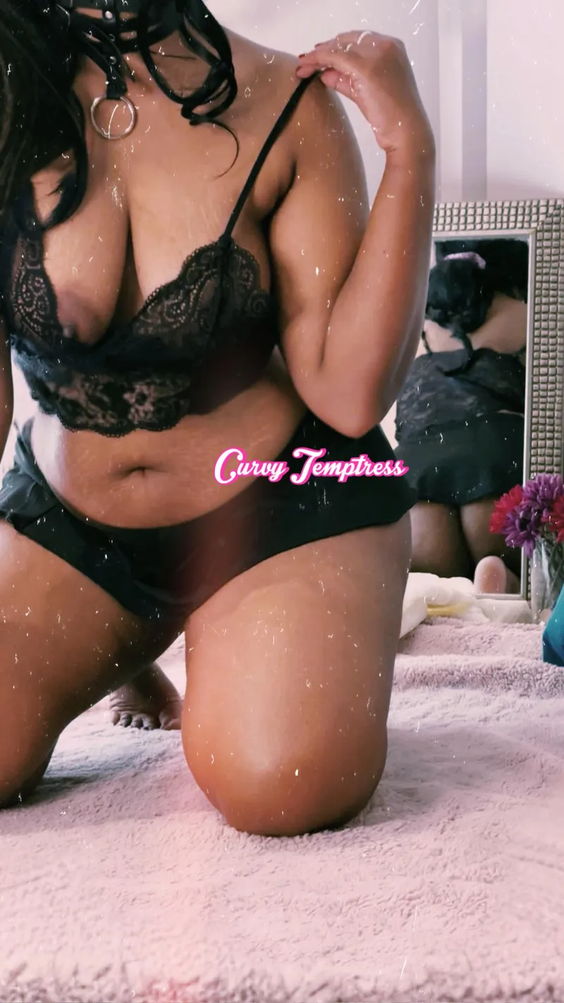 Thumbnail Taste of India: curvytemptress9's Sensual Offerings in IndiansGoneWild