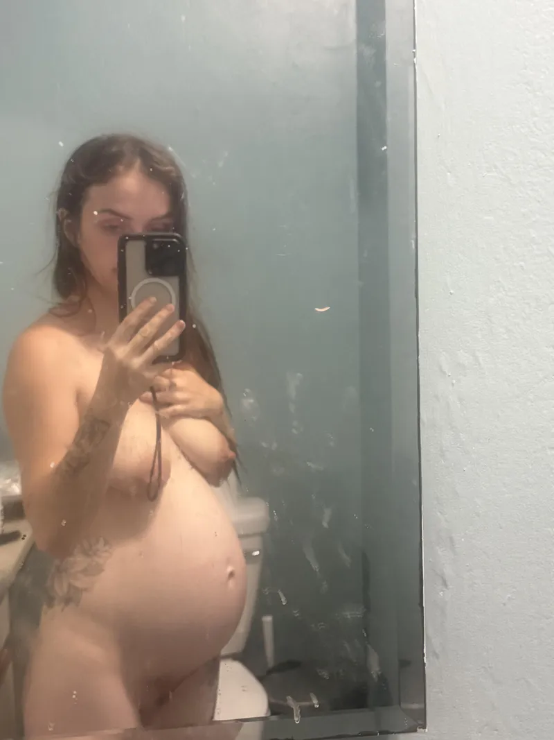 Thumbnail Mirror Reflections: Focus on the Pregnancy Glow | Vixensvideos