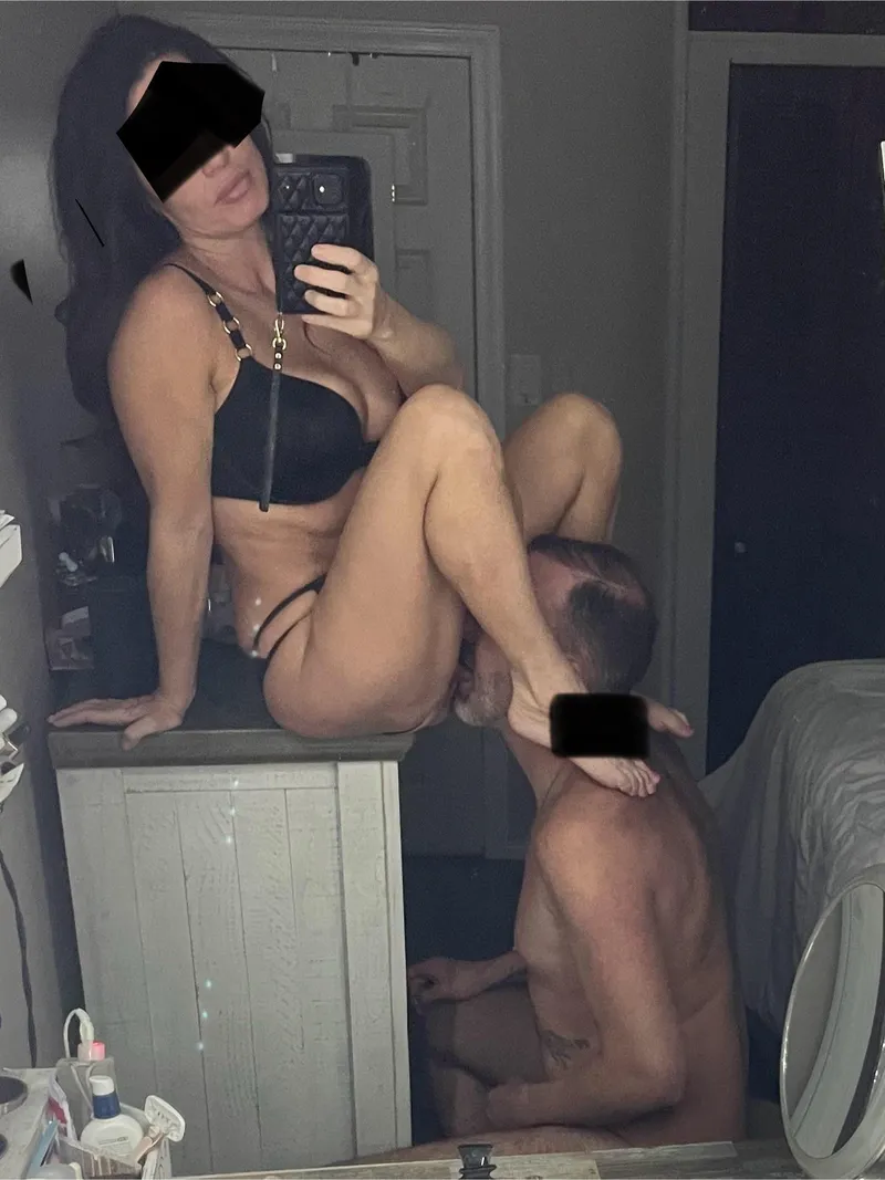 Thumbnail Sensational Invitation: Ask-us13's Tempting Offer