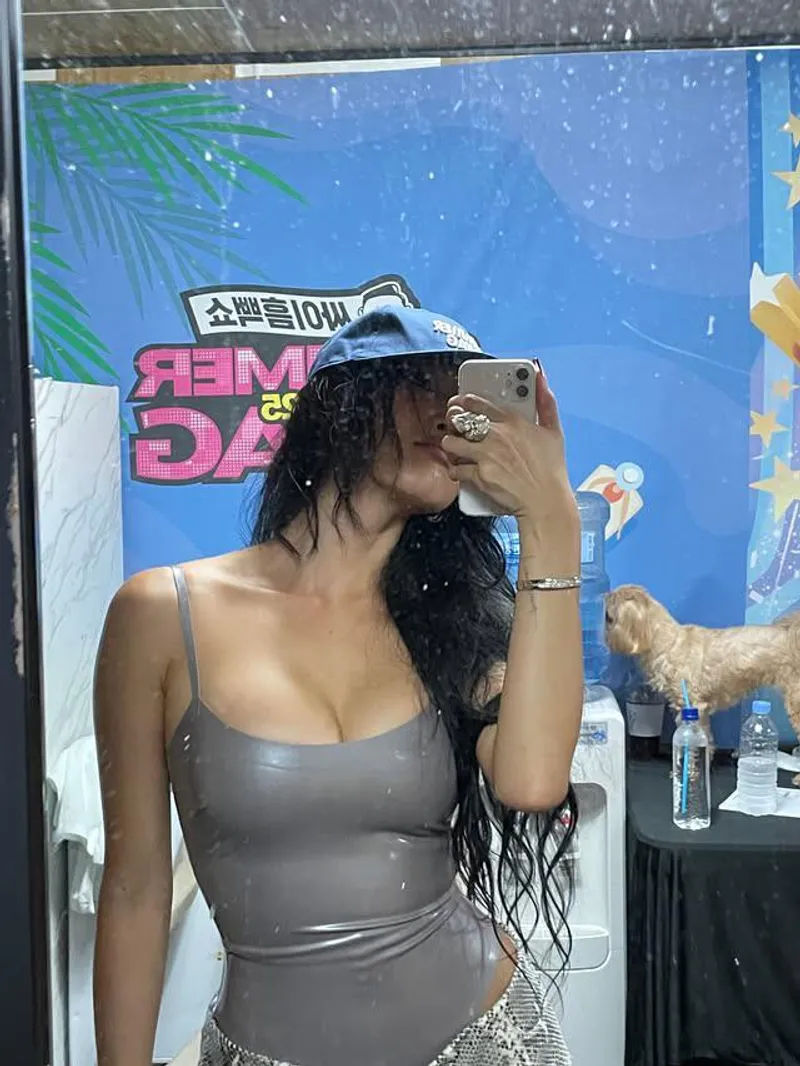 Thumbnail Responsible_Karma Dives into Mamamoo’s Hwasa World | Kpopfap