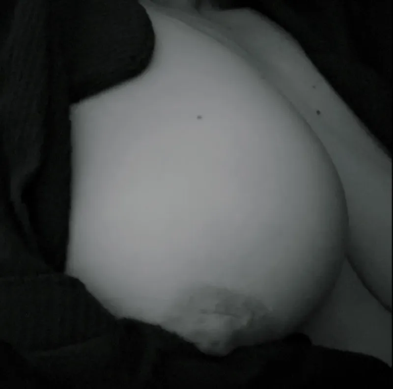 Thumbnail Just a little bit for you to see! 😏😏 45/f by Hot_Palpitation2854