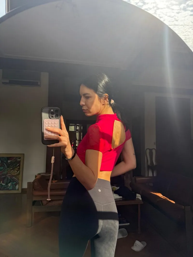 Thumbnail Staying Hot at 30 like a 20-year-old | yogangela