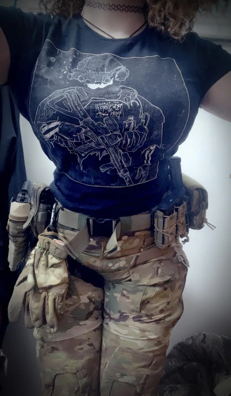 Thumbnail xoitstrix Sets the Vibe with It's a Vibe 🤙 | girlswithguns