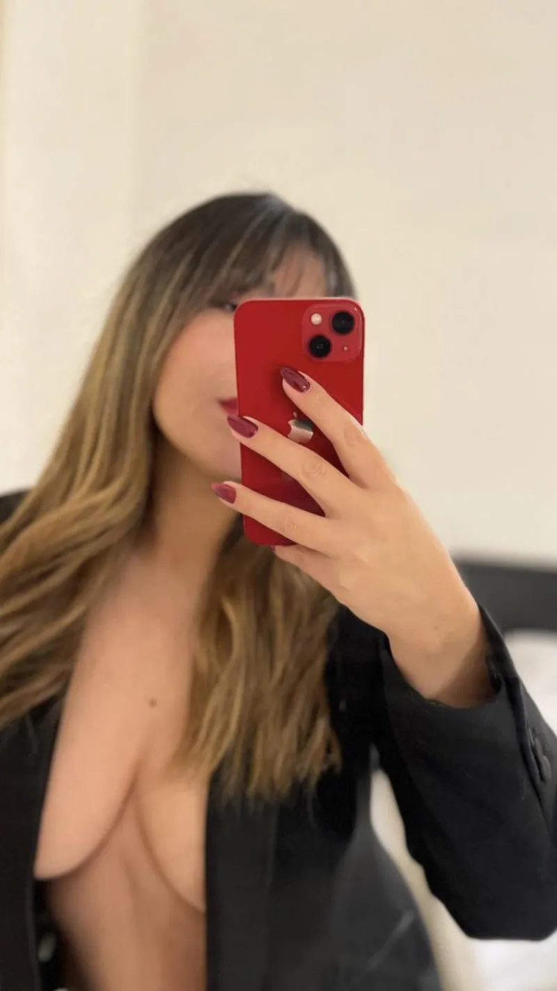 Thumbnail Dive into Your New Nail Obsession with Deluppi - NailFetish