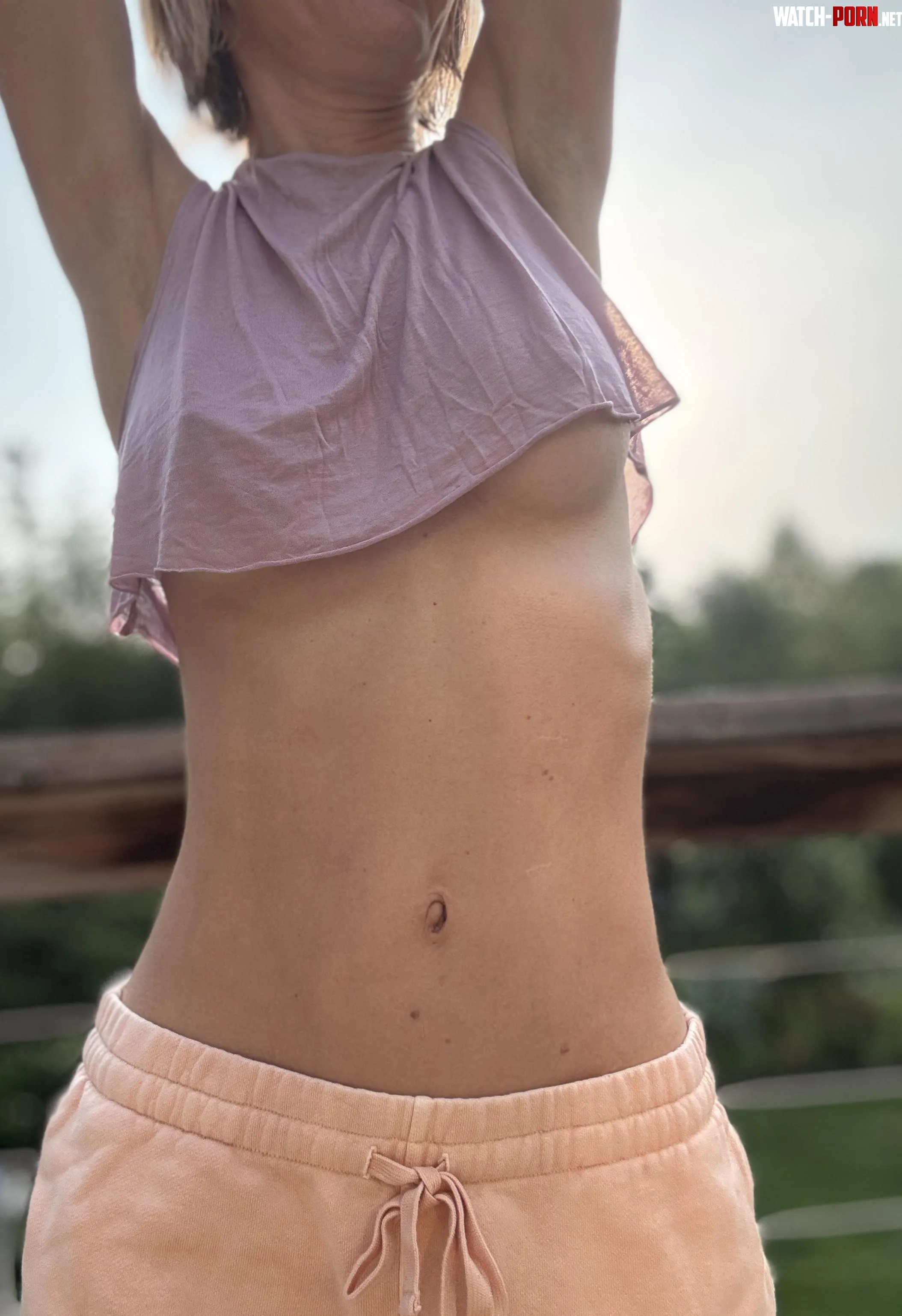 A tease of Underboob by ExoticArches