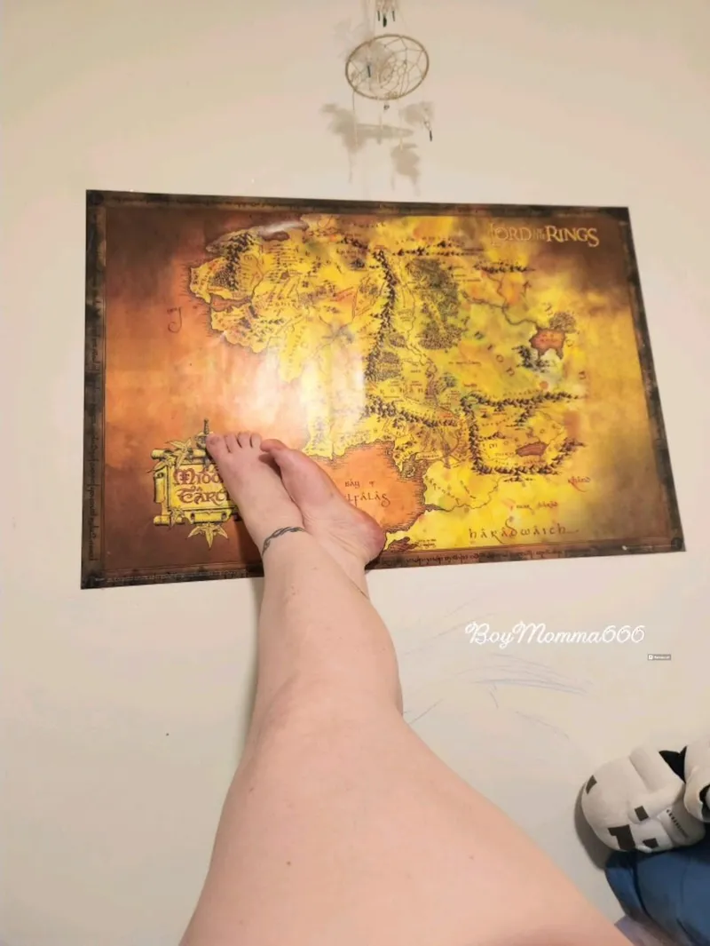 Thumbnail Craving Kisses for My Long Legs - boyMom6666 | Legs Category