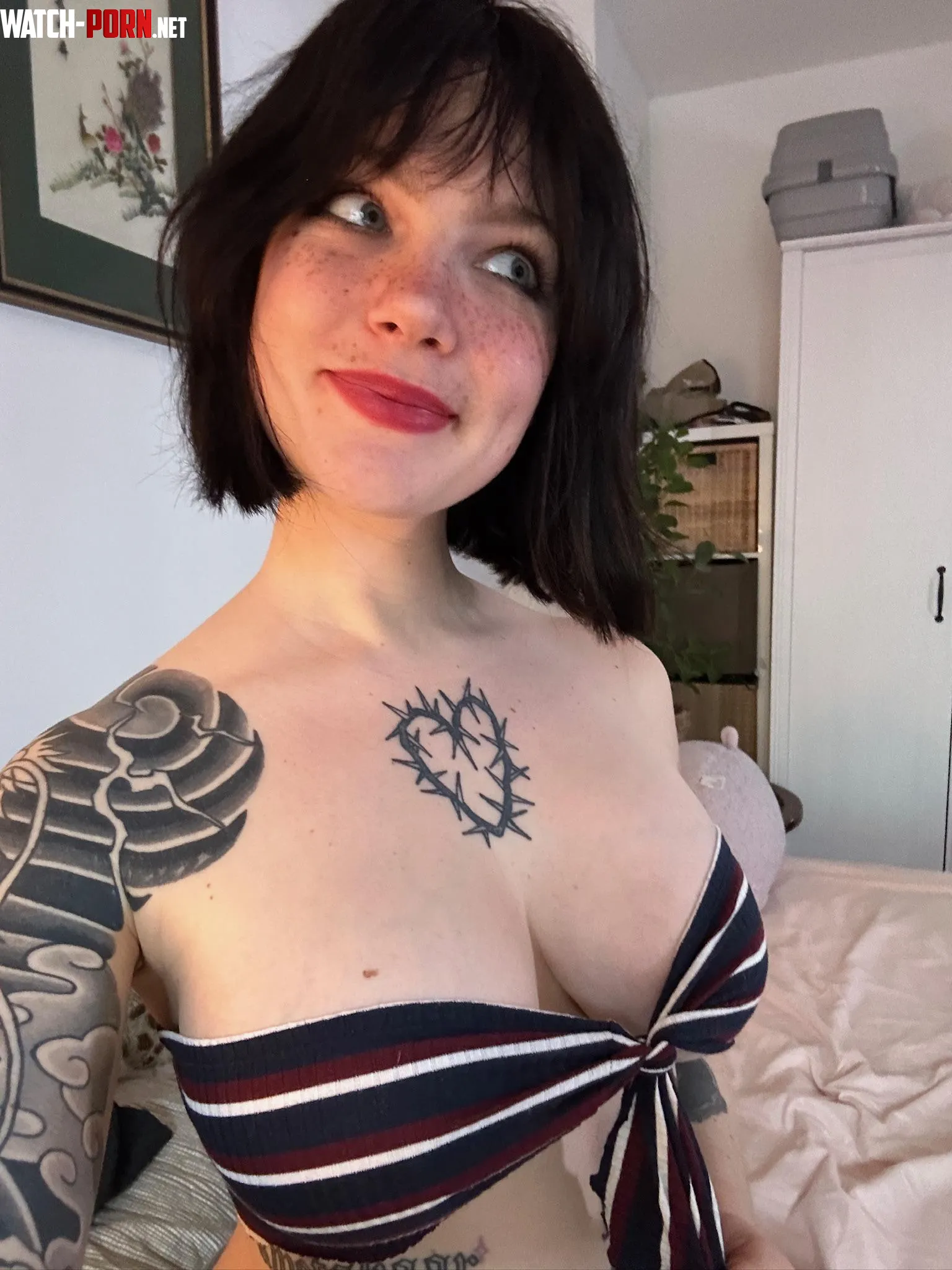 I'm rocking this short hair by Infamous-Albino