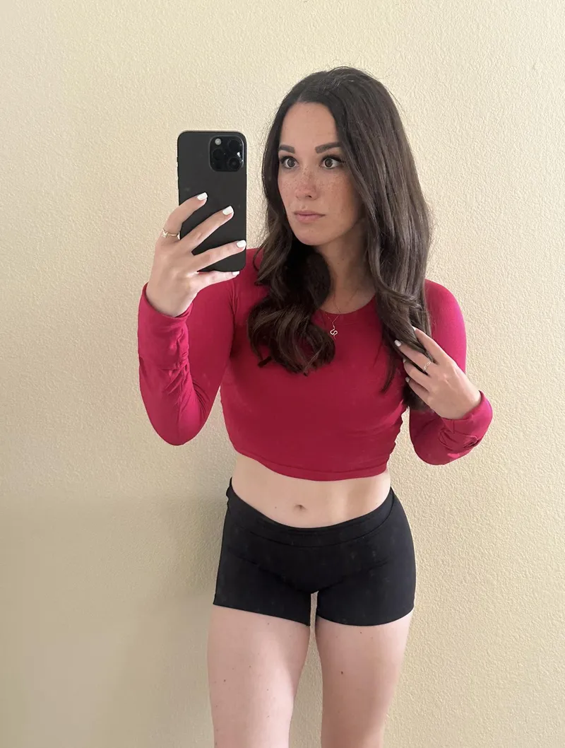 Thumbnail Beach Bum Ready: Embracing Summer Vibes with Croptopgirls