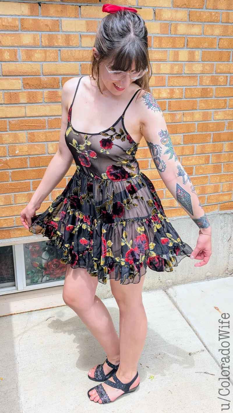 Thumbnail ColoradoWife's Birthday Dress: A Black and Rose Affair