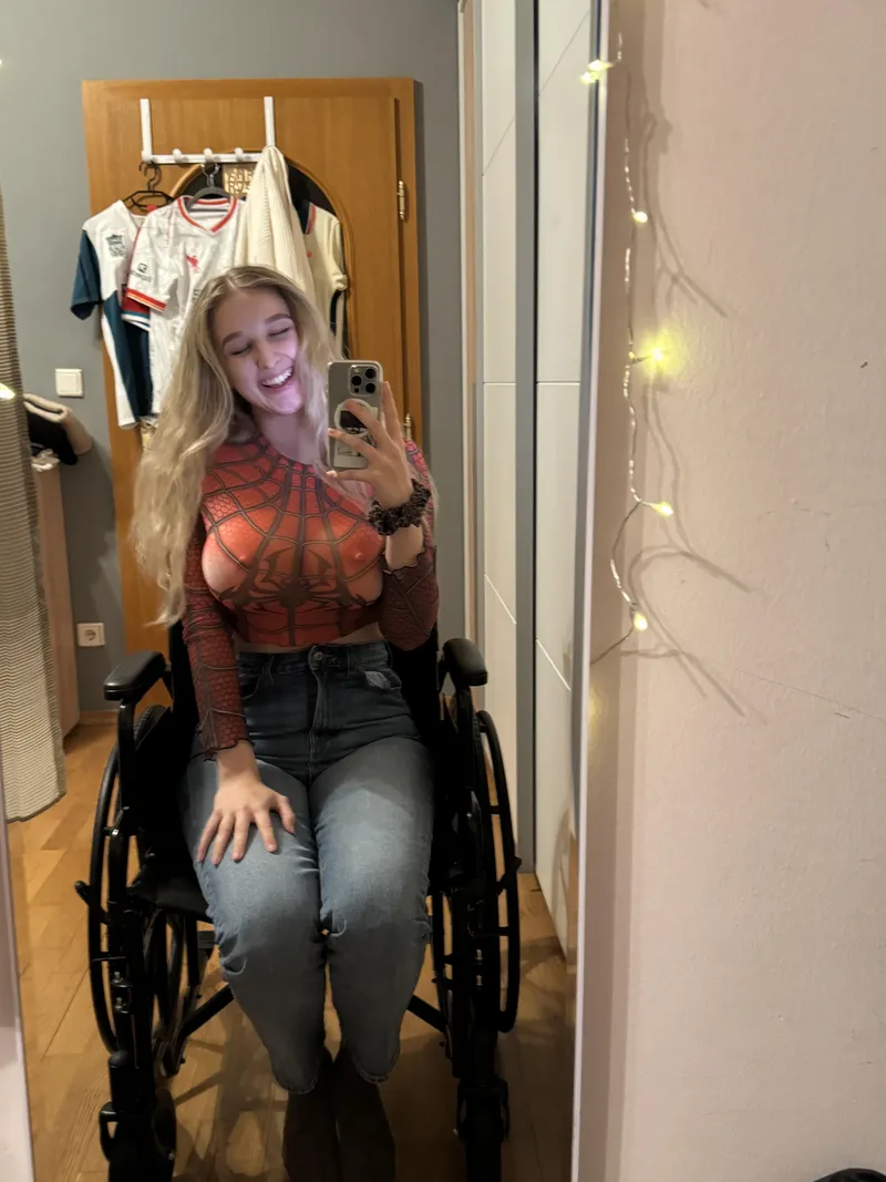 Thumbnail silkyPulse: Explore Playful Promises on Adorable_Girls