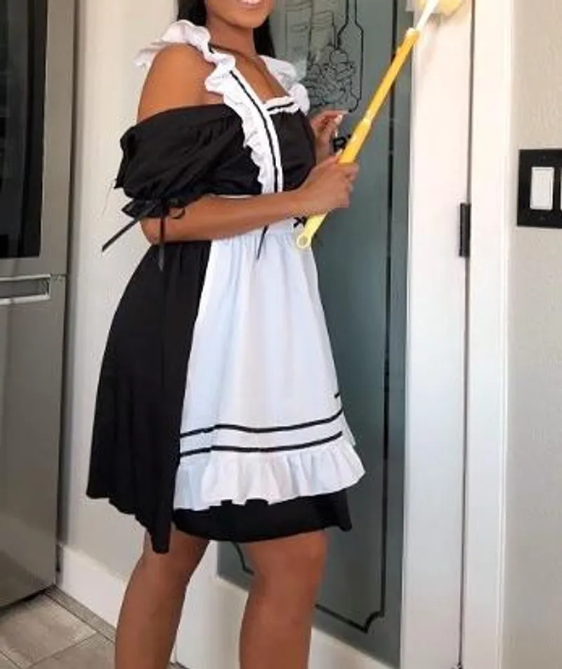 Thumbnail Serving More Than Cleanliness: sunshinemaidxo's Nightly Offer