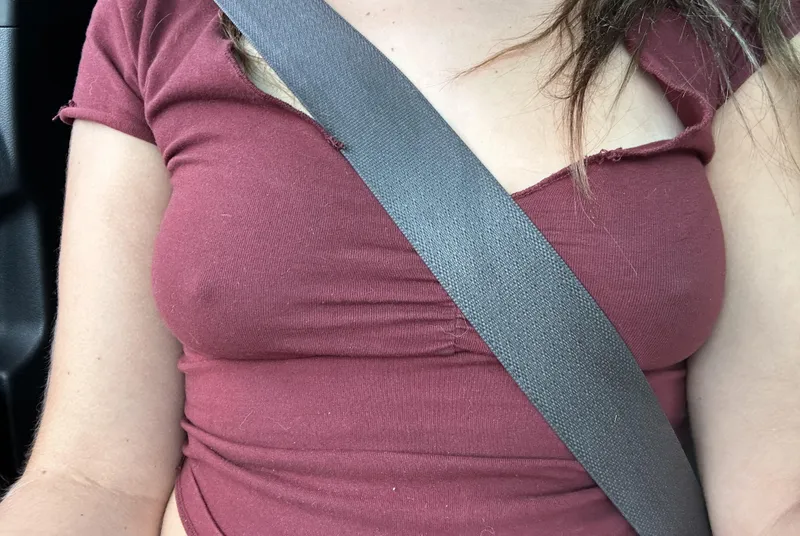 Thumbnail tessylouise's Drive Without a Bra | braless