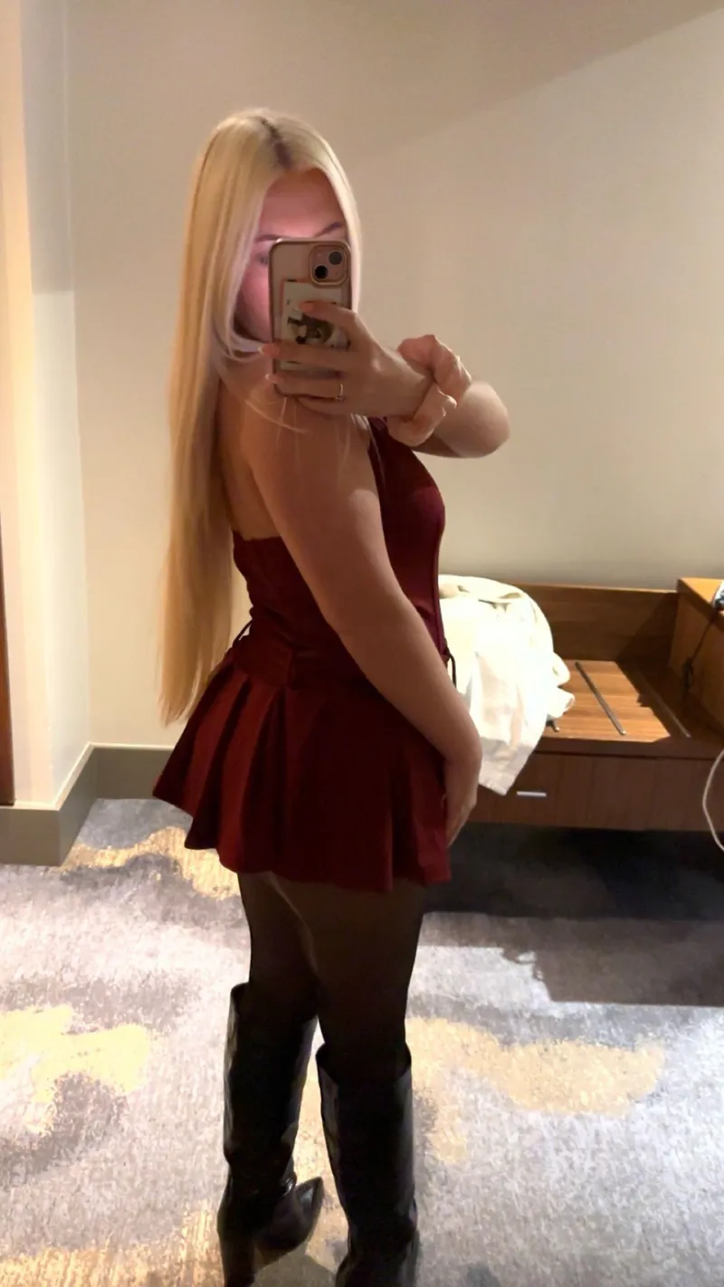 Thumbnail Seductive Confidence in Tight Dresses by Alouiseof1