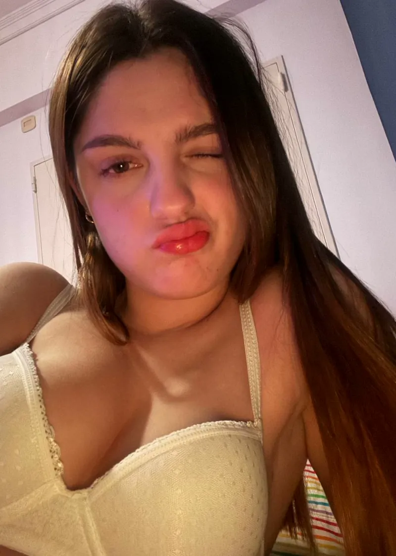 Thumbnail Real or Not? F18's Provocative Query with iLikeBurek