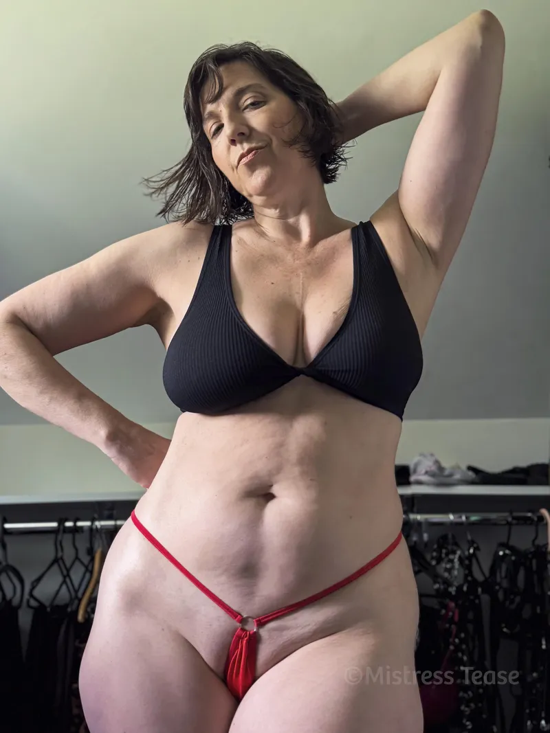Thumbnail Are You Ready for a Real Woman? Delve into the MILFs World