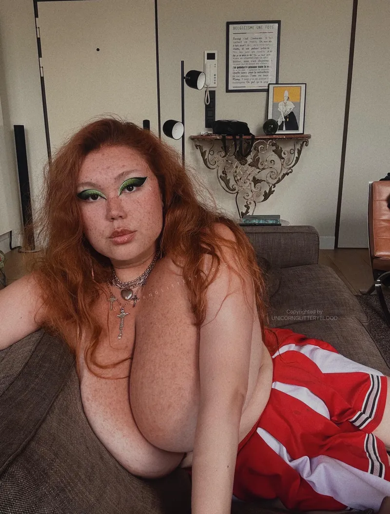 Thumbnail Bustyasians Delight: Unicornglitteryblood's Topless Lifestyle