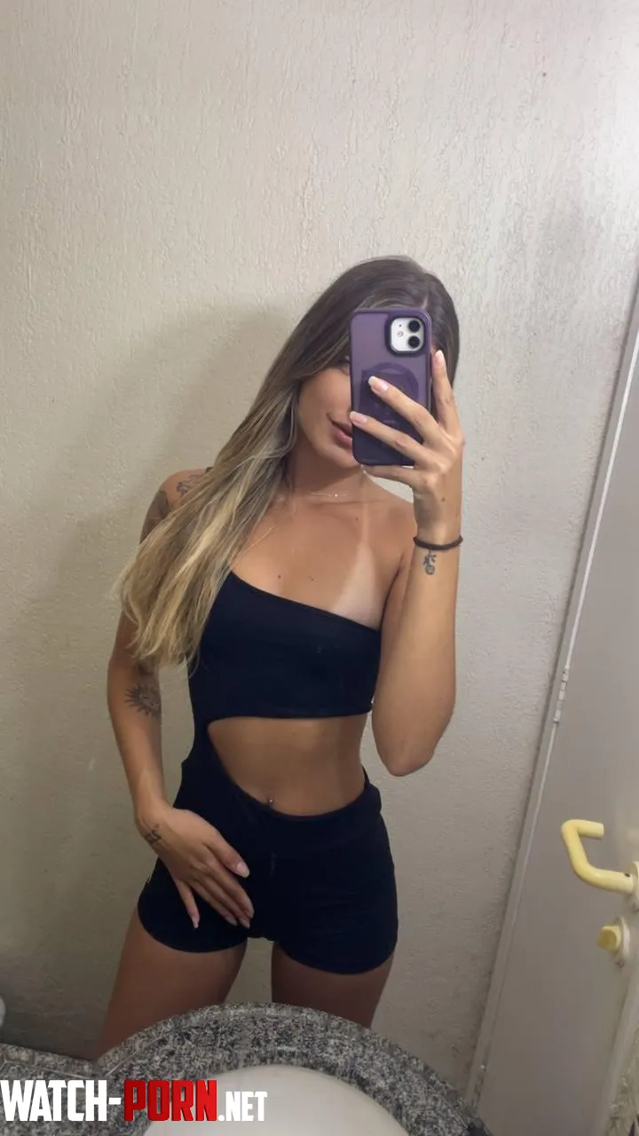 Can I take a seat on your face. SNAP me; 👻isabelfranq by Ambitious_Dog8906
