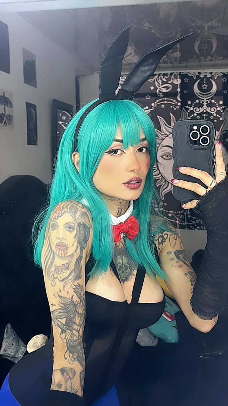 Thumbnail Neon Revelation: Unveiling Naughty Thrills with coxxoez on GirlswithNeonHair