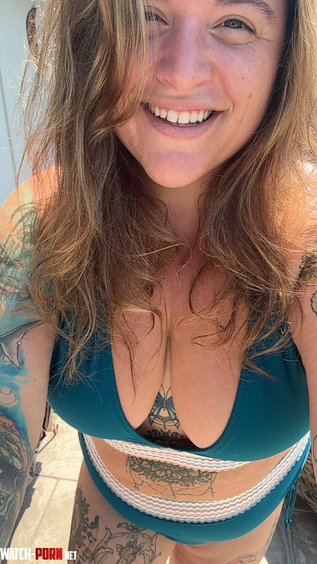 Flirtatious bbw covered in tattoos, happy Friday! by handful_heather420