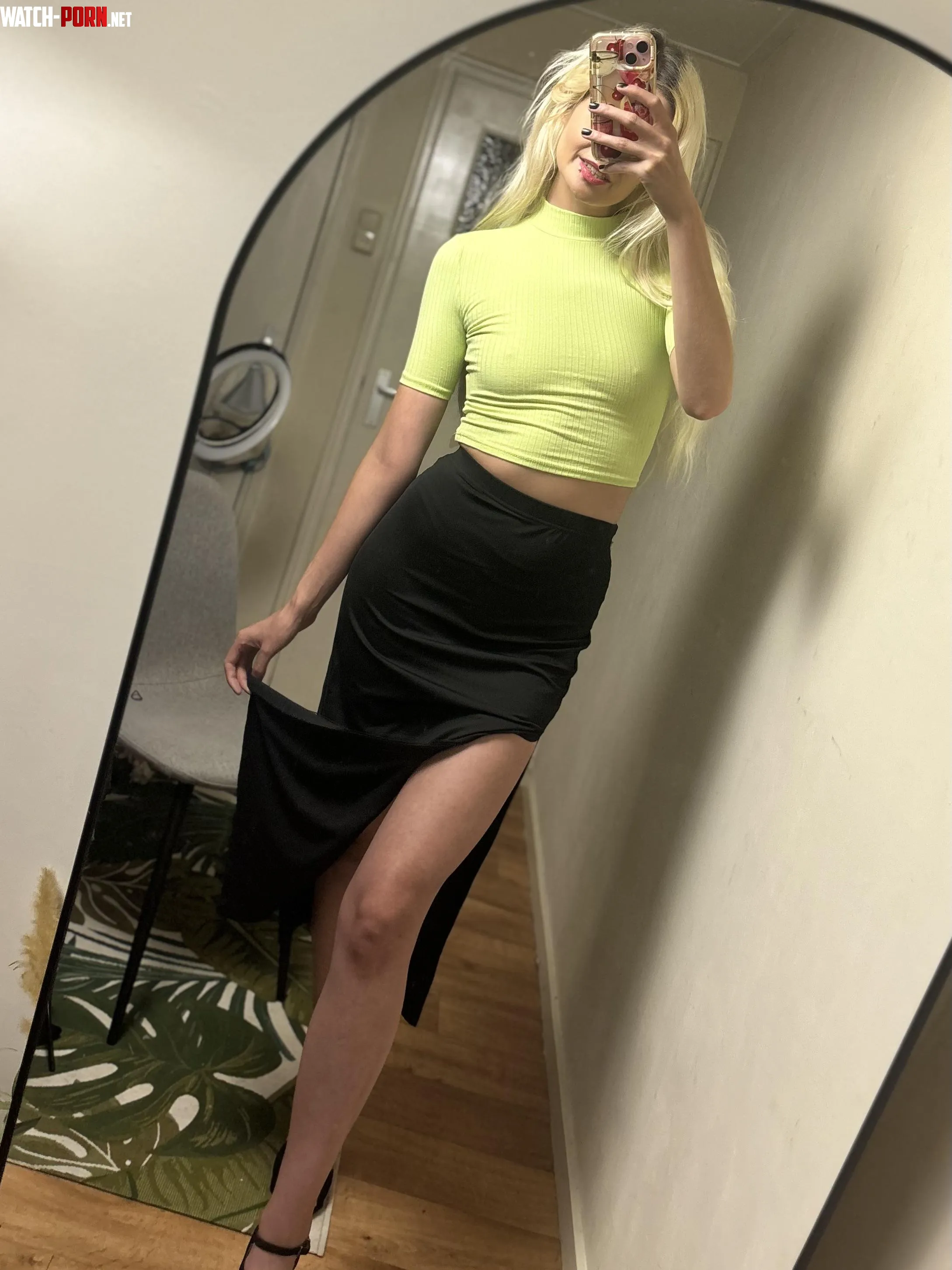 Long legs by LanaPeaches__