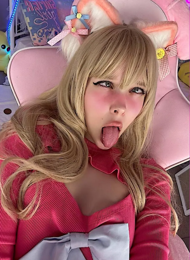 Thumbnail FluffDropp's Cat Girl Longing for Something White in RealAhegao