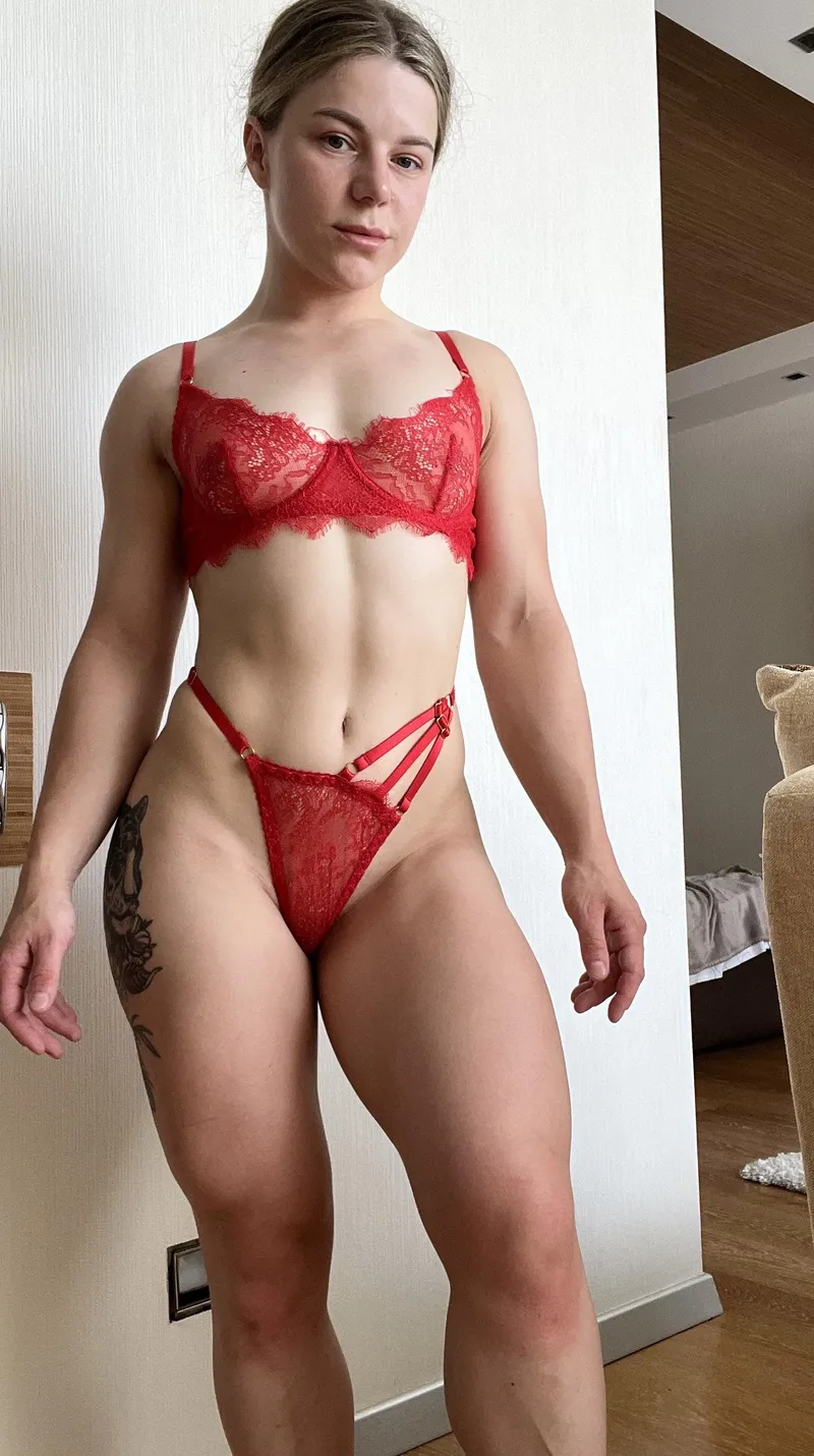 Thumbnail Transforming Into a Petite Fitness Goddess | foxy333z