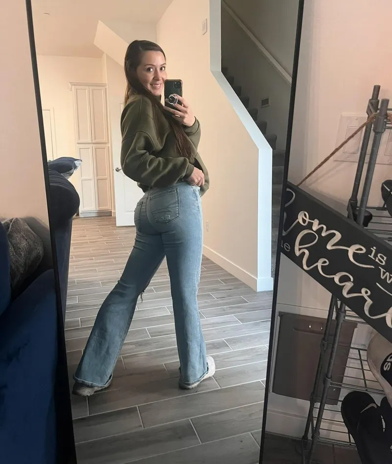 Thumbnail Discover the Perfect Fit: American Eagle Curvy Jeans | Persuasive_Pussy
