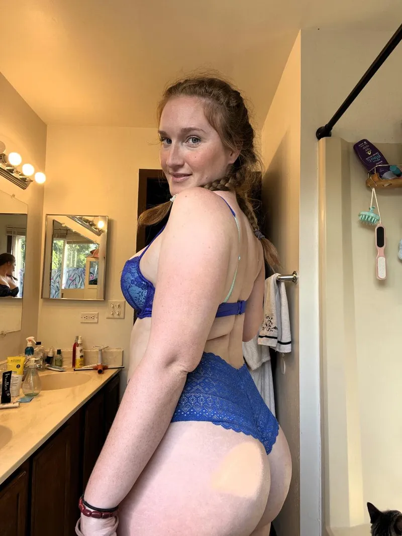 Thumbnail Fiery Desires: Craving Intense Connections with Redheads