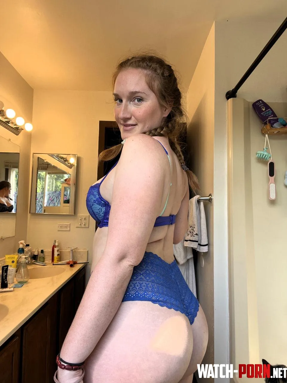 In need a lot of pounding by Jessginger18