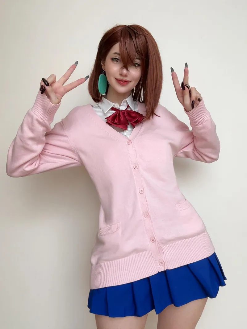 Thumbnail AlinaBecker's Momo Cosplay from Dandadan - A Spectacle to Behold