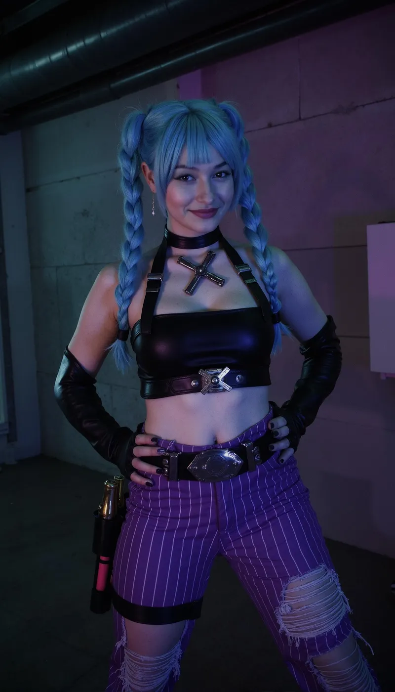 Thumbnail Jinx Cosplay Showcase | Kind-Individual4762