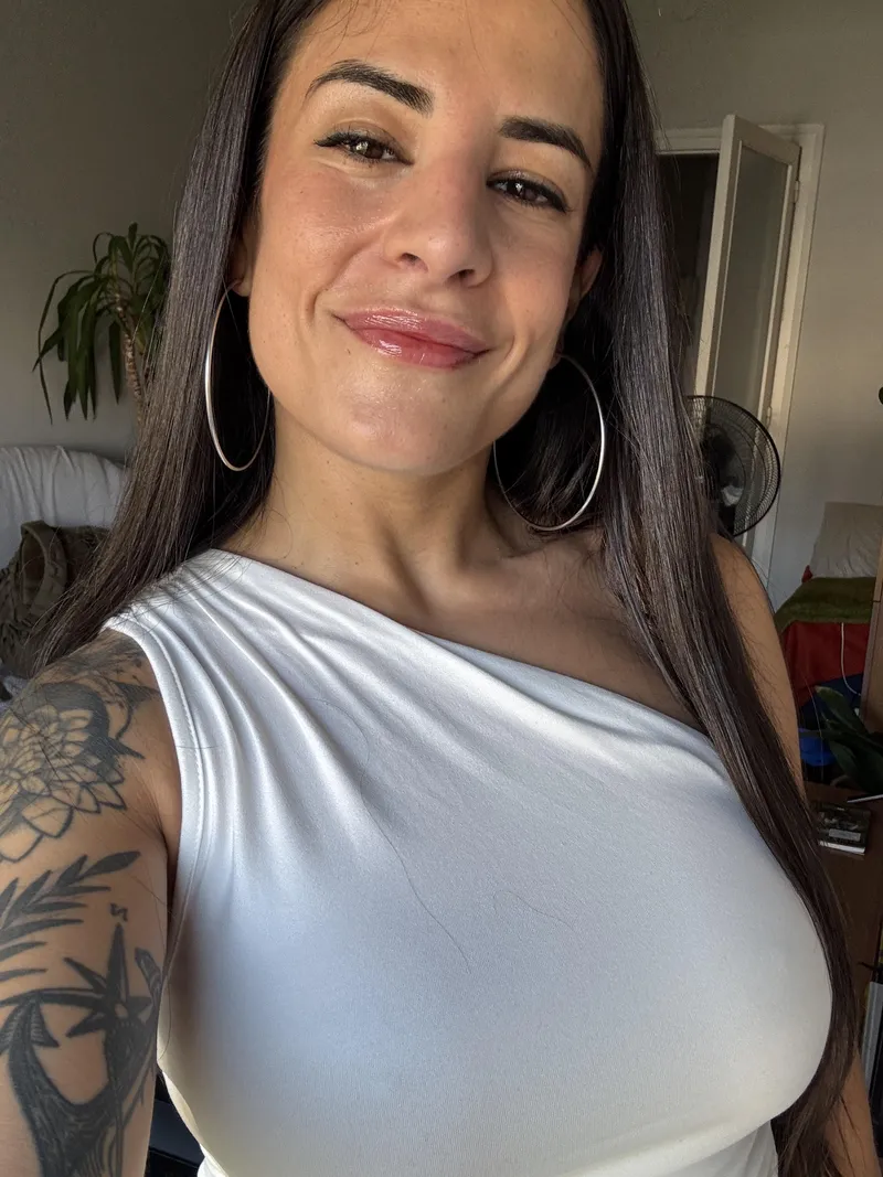Thumbnail What a Big Smile! Get Charmed by leylahtwin's Art