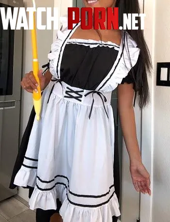 What wld u do if you saw such a asian pretty maid in your home by sunshinemaidxo