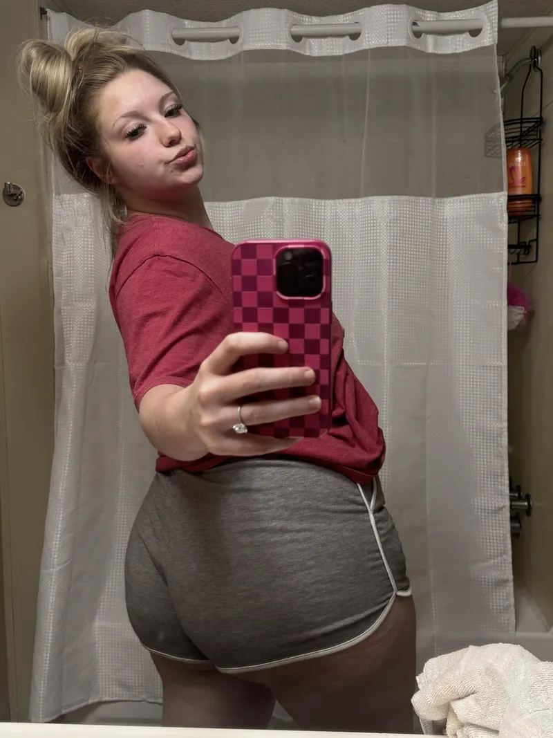 Thumbnail Check out Angelic IG @ashlynraygen | By angelicashlyn