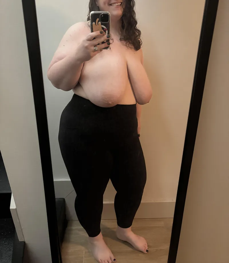 Thumbnail bbwjewishprincess Contemplates Tucking Saggy Breasts | Saggy