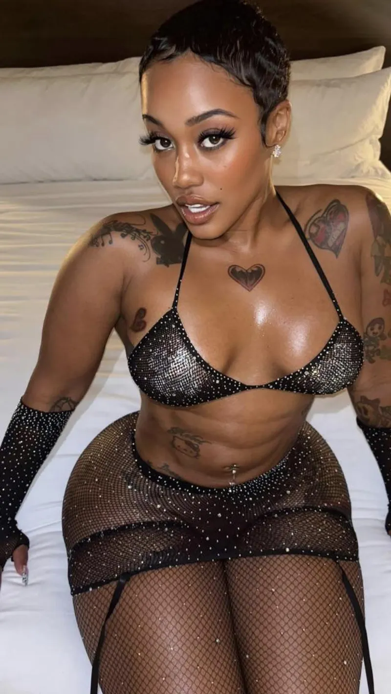 Thumbnail HipHopGoneWild Discussion: Thoughts on Jhonni Blaze? | CollegeComfortable23's Query