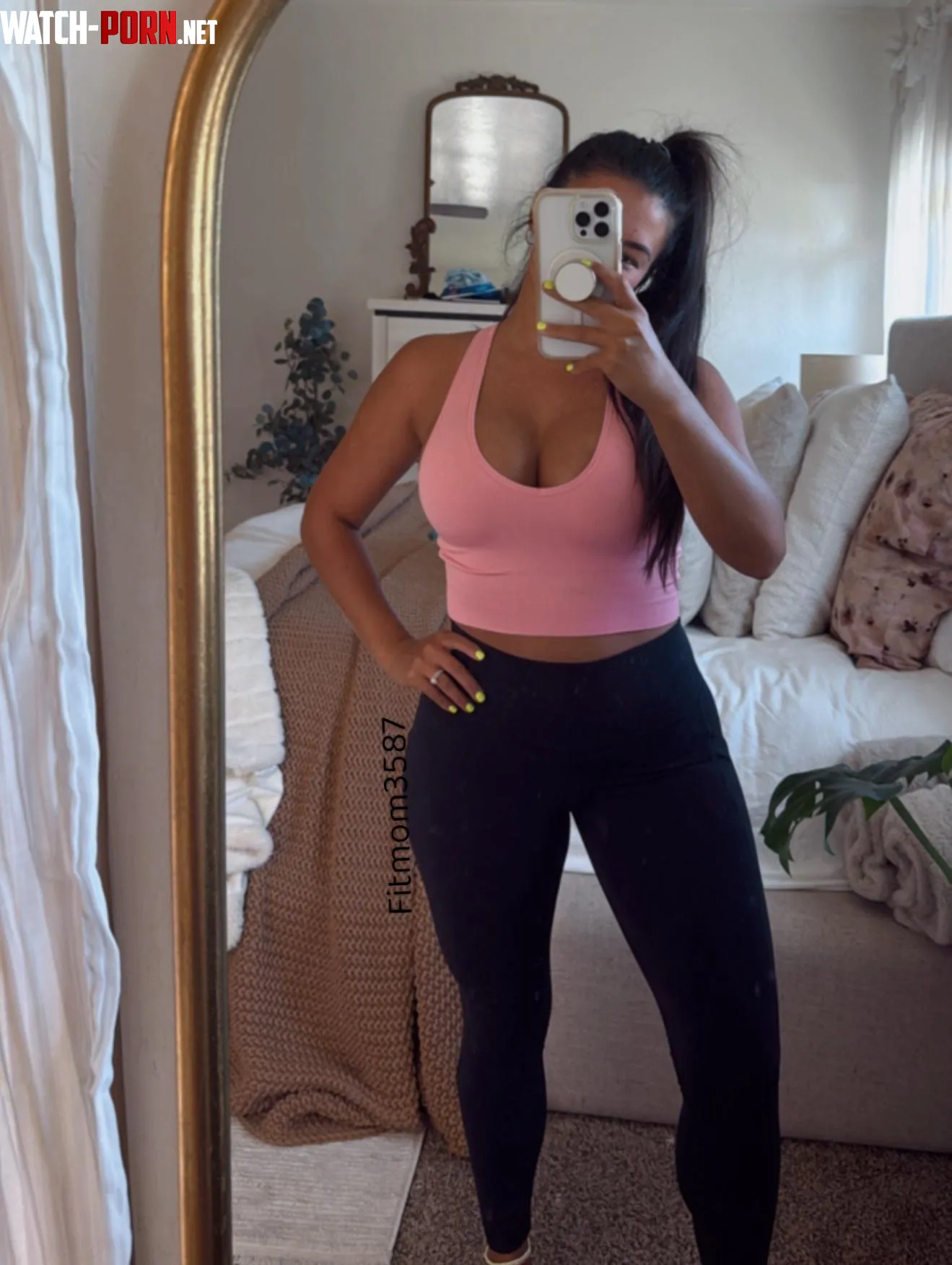 The perfect crop top by fitmom3587