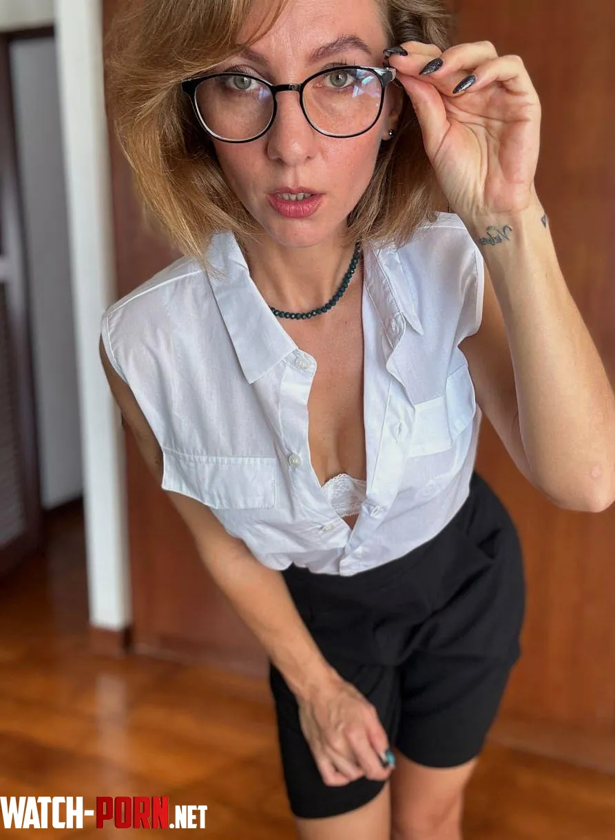 Am i best secretary for you? by Sufficient_Fix_2799