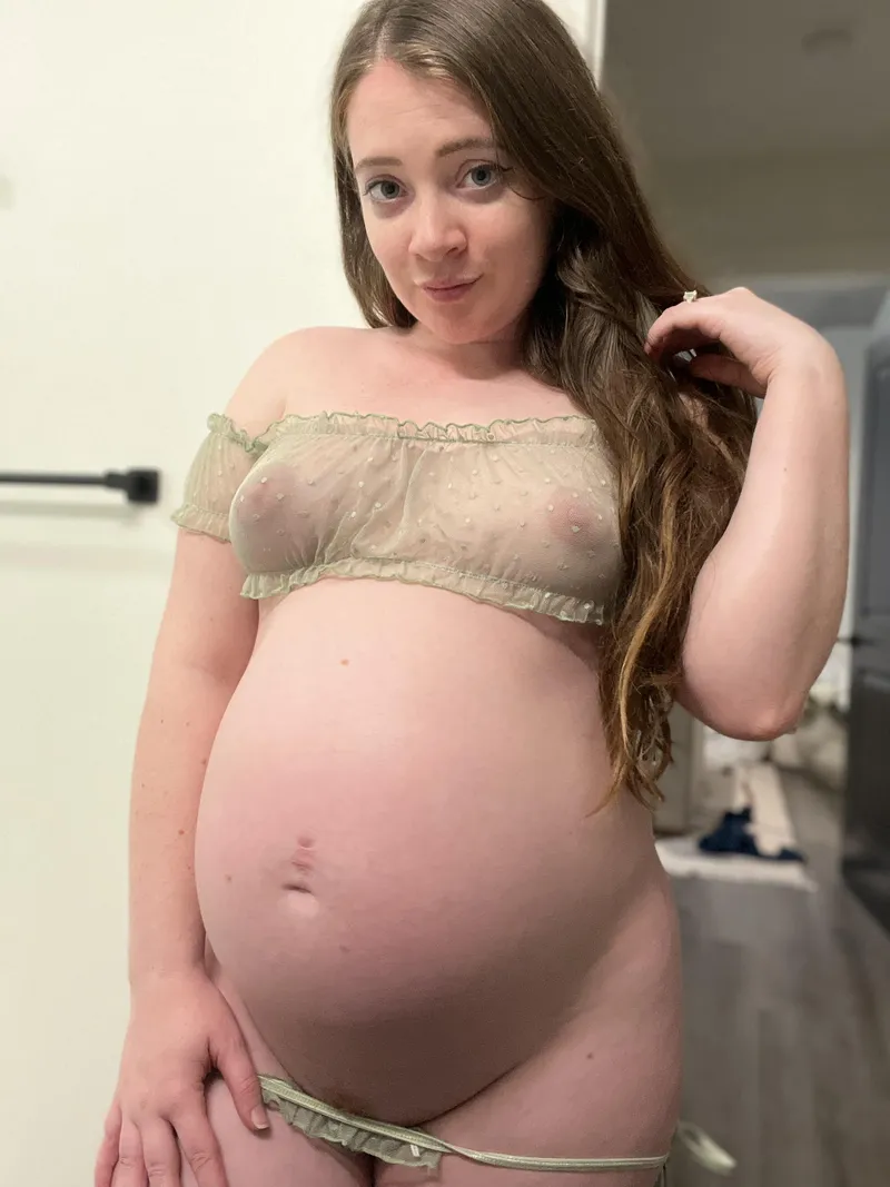 Thumbnail Anticipation of Pregnancy Bliss: msreneewinter's Deep Desire