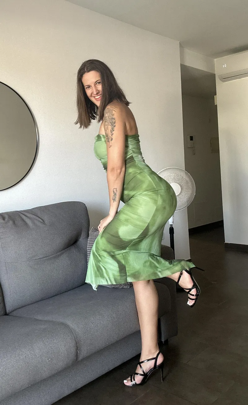 Thumbnail Do I Look Sexy on This Outfit or Nah? by Elisedoloresqueen on tightdresses
