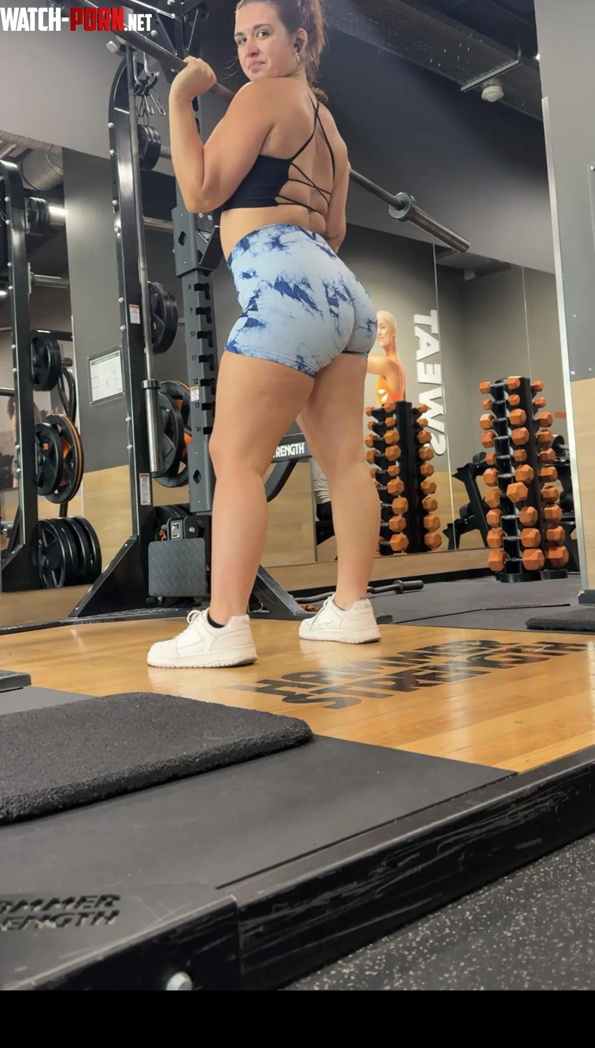 i love squats by EmmiiDavis