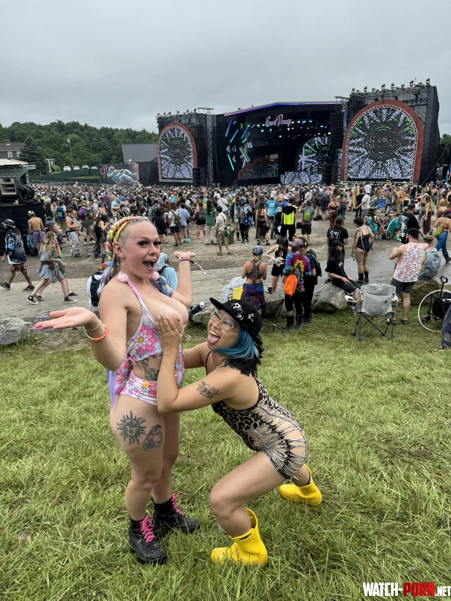 me and my bestie had a lot of fun at the rave by megs__dead