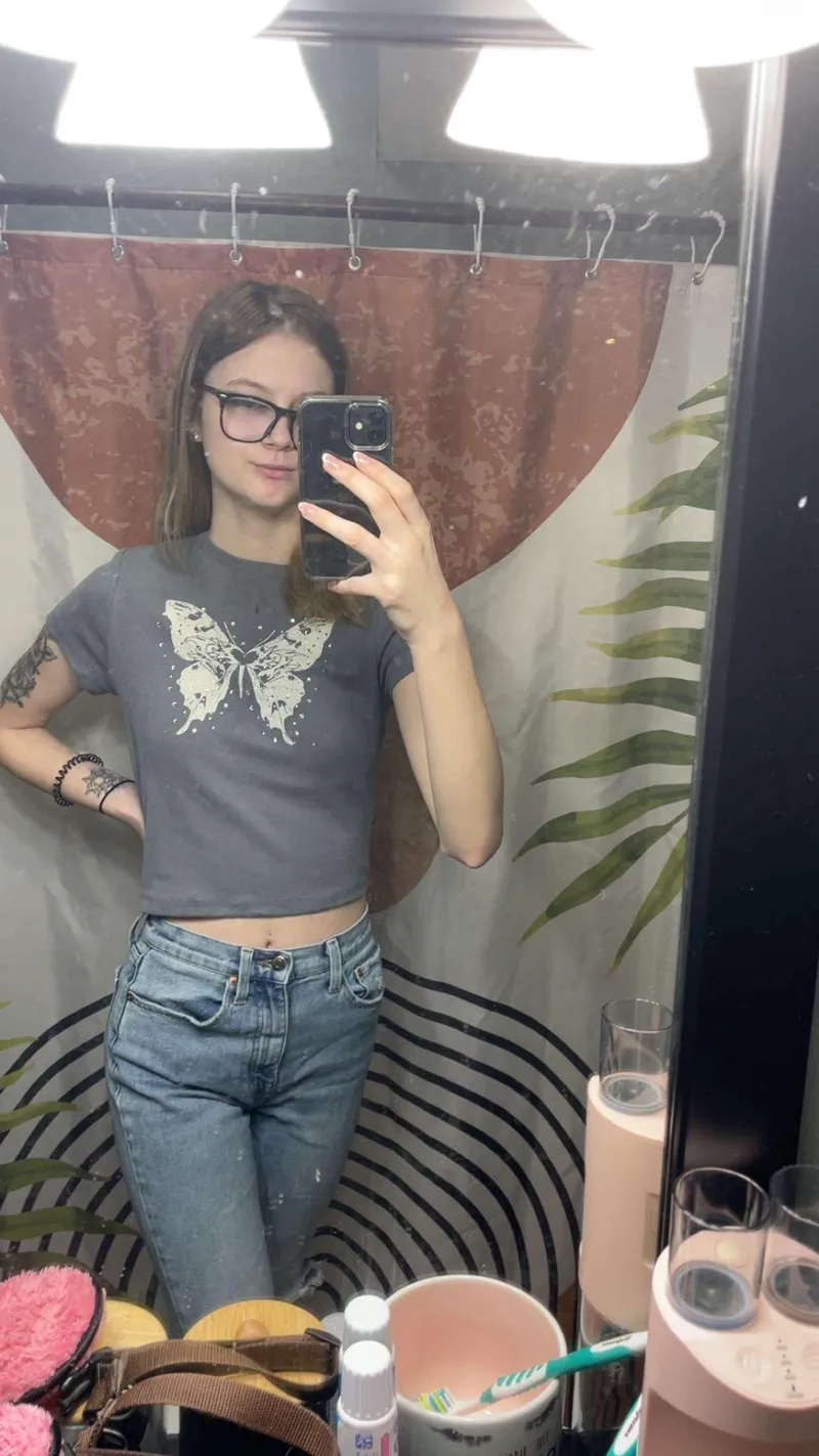 Thumbnail Ultimate Comfort: Croptops for Everyday Style by ElizaRowe8383