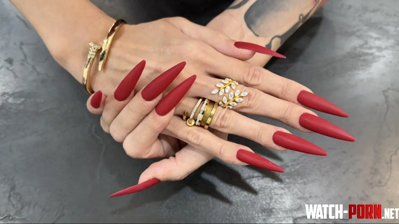 Red matte by Juliadomaina