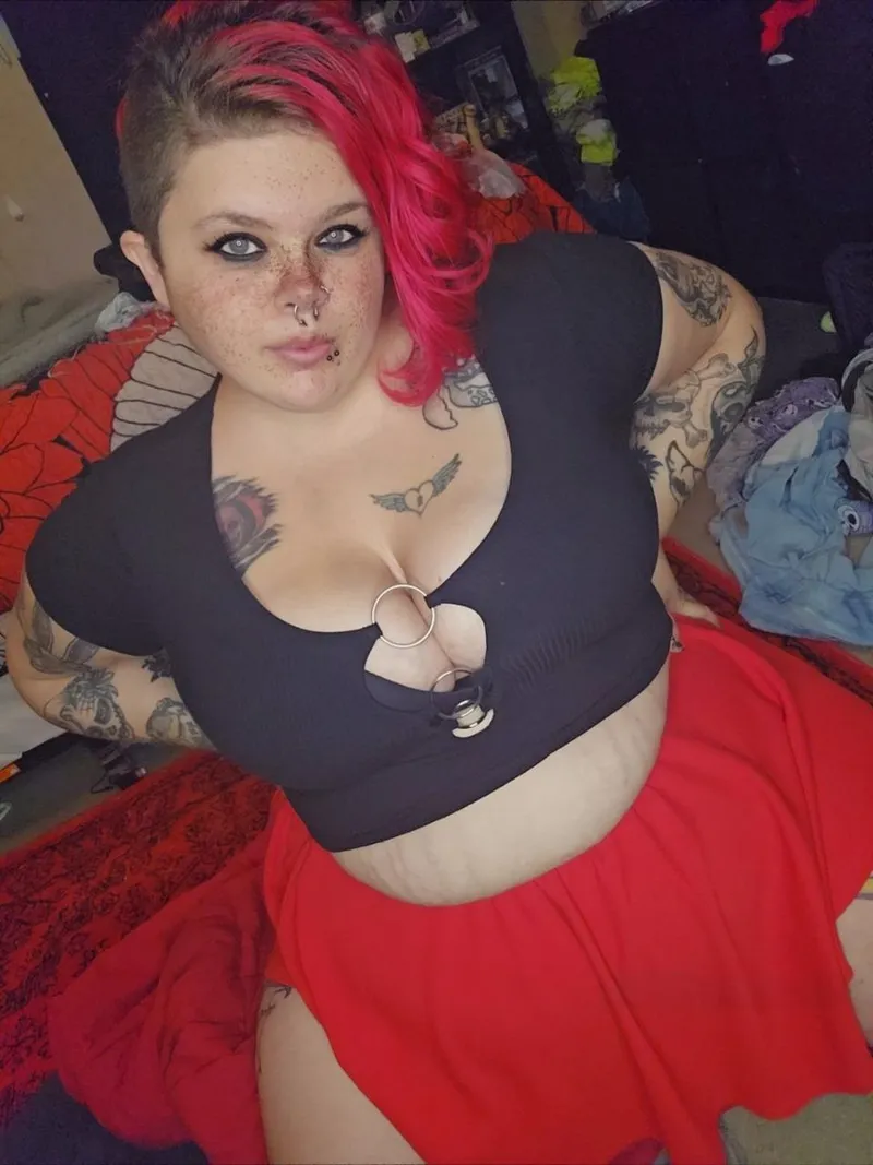 Thumbnail BBWKimmiex: Still Around and Ready to Shine | BBW