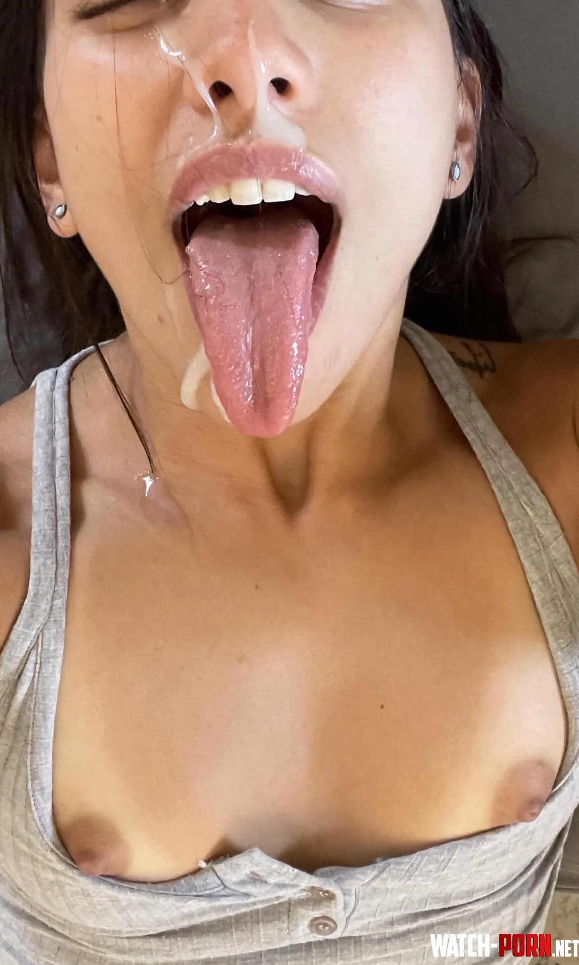 Loved cum all over my face and tongue by Brinnickenn
